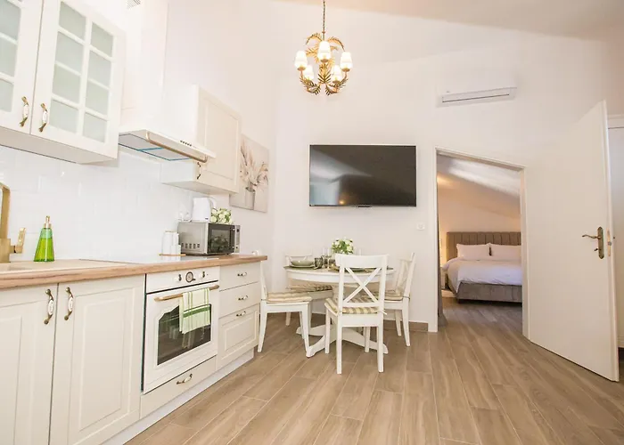 Mind Apartment And Rooms