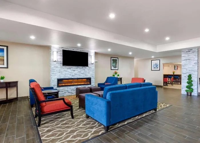 Comfort Suites