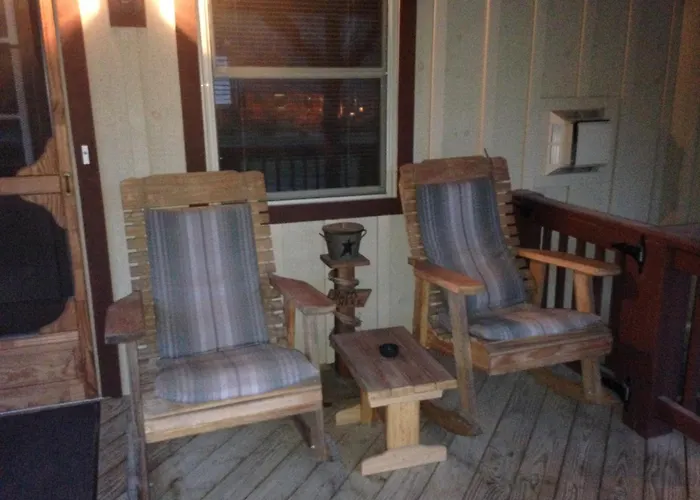 Rough Cut Lodge