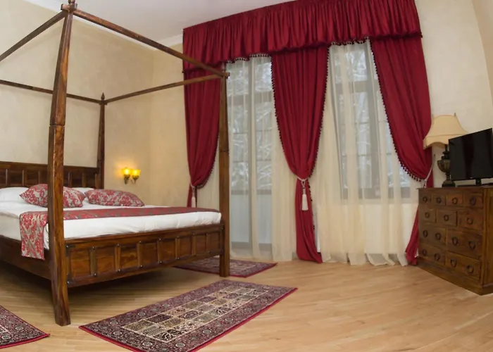 Hotel Regal 1880 - Boutique Hotel in Parcul Central Sinaia