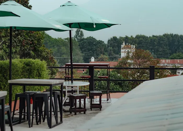Selah Hotel & Coffee