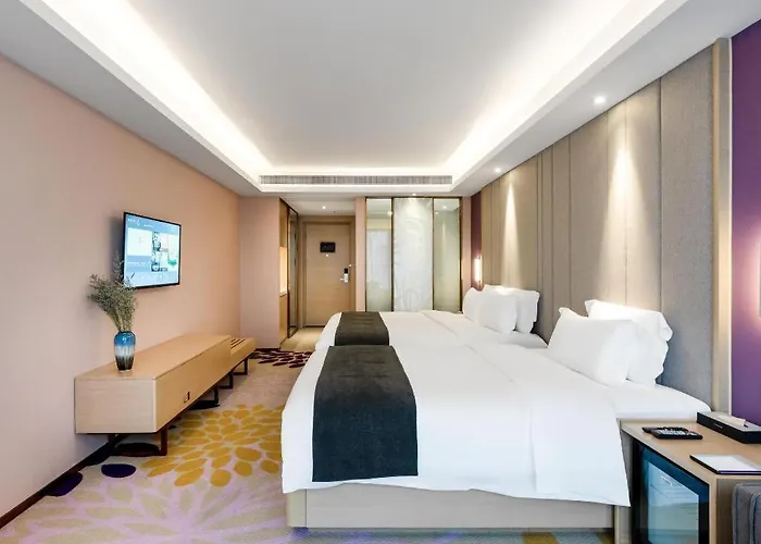 Lavande Hotel Zunyi Times Tianjie