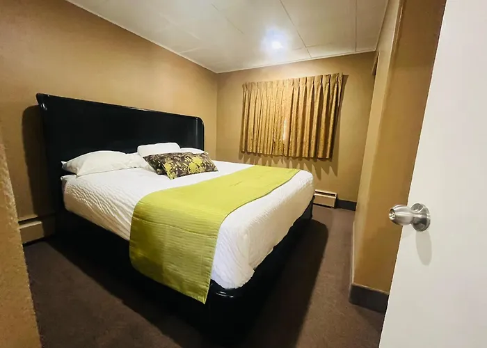 Travelodge By Wyndham Moose Jaw