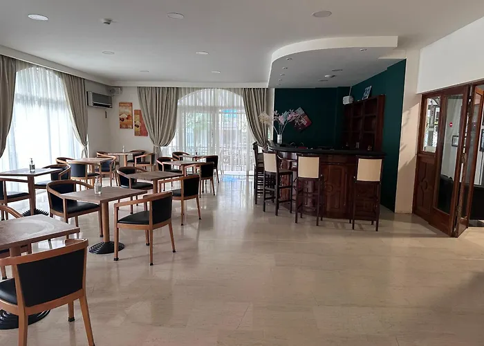 Paradise Hotel