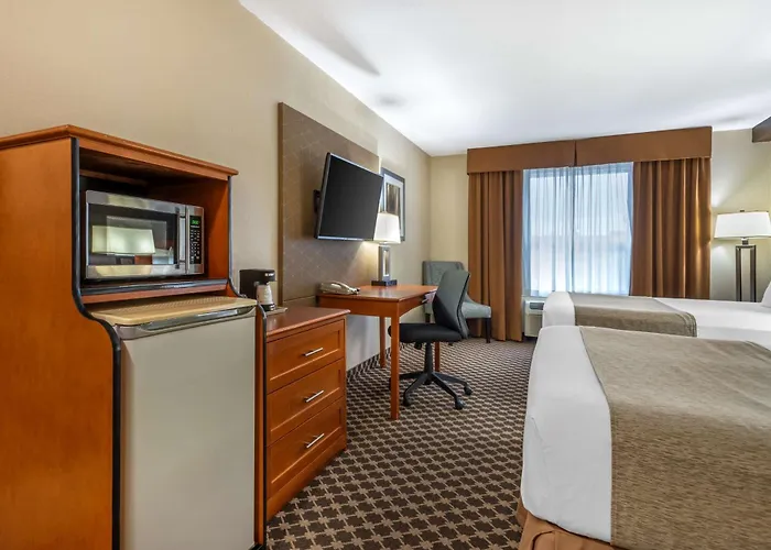 Best Western Strathmore Inn