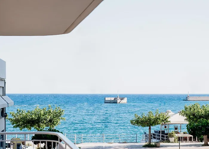 Kalamata Beachfront Apartment With Sea View