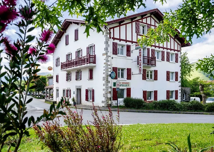 Logis Hotel Restaurant Espelletenia