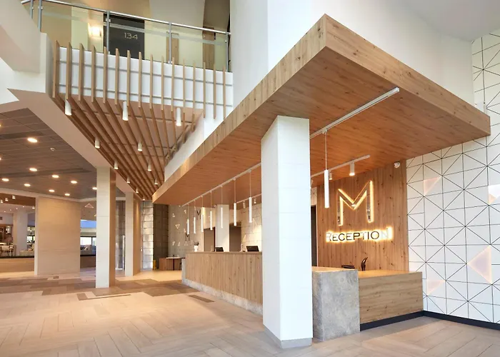 Hotel MARVEL - FULLY RENOVATED FREE Beach Access
