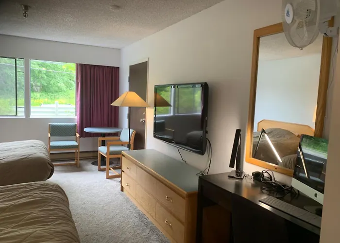Providence Place Inn