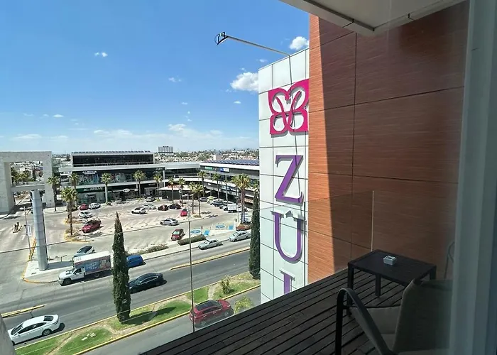 Zujmu Business Boutique Hotel
