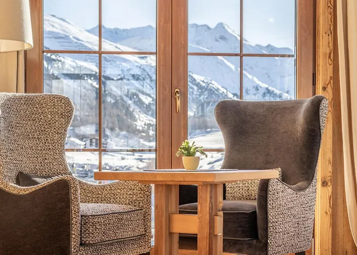 Burghotel Alpenglühn