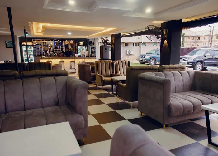 Ovic Hotel