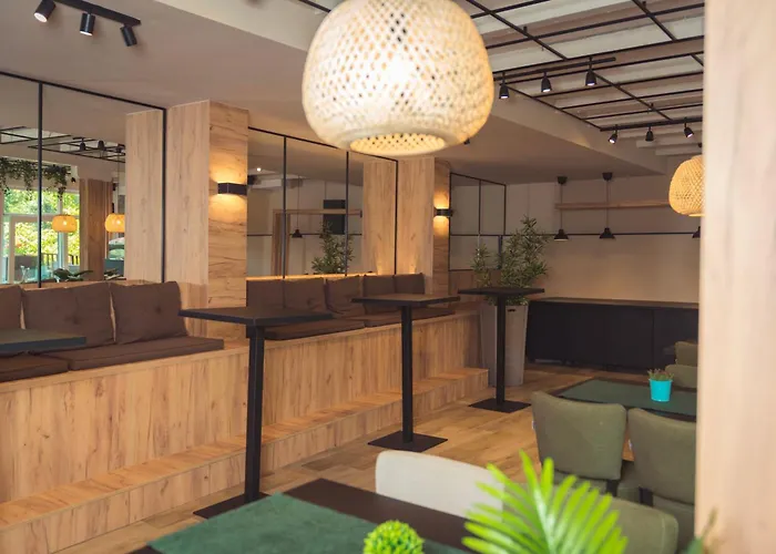 Hotel Tazz - River Front Oasis Collection