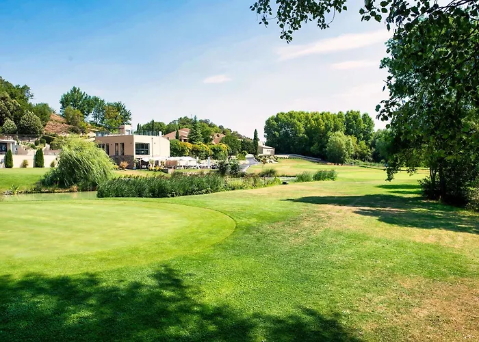 Domaine Ribiera, Hotel 5 Etoiles, Spa & Golf - Forcalquier