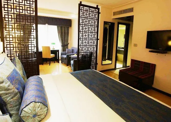 Park Lane Hotel