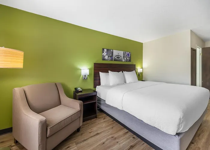 Sleep Inn & Suites Salina I-135