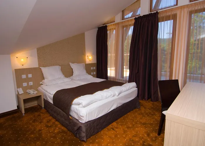 Radina'S Way Hotel
