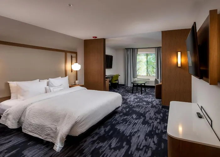 Fairfield Inn & Suites By Marriott Little Rock Airport