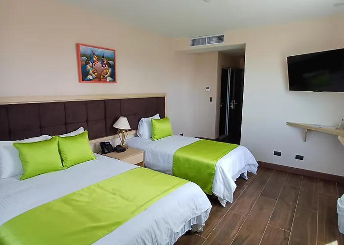 Hotel Puerto Limón CR