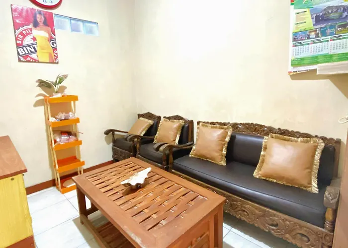 Central House Karimunjawa Mitra Reddoorz