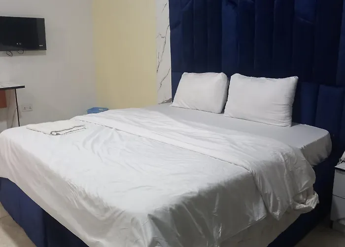 Tovia Hotel And Suite Limited