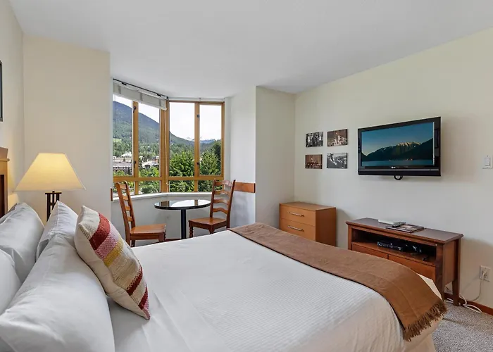 Cascade Lodge