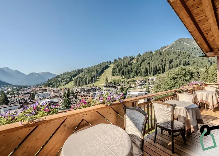 Hotiday Room Collection - Campiglio Pradalago