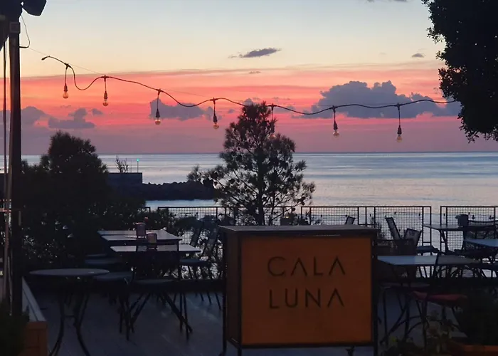 Hotel Cala Luna