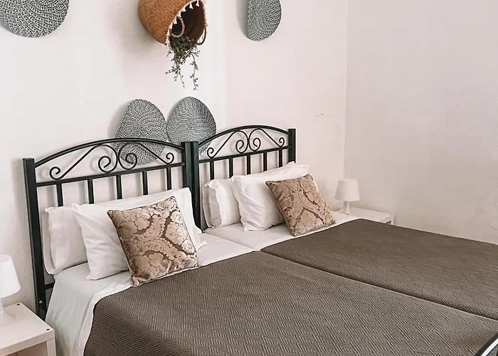 Avis Guesthouse