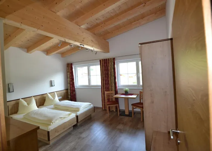 Jugendhotel Angerhof Og