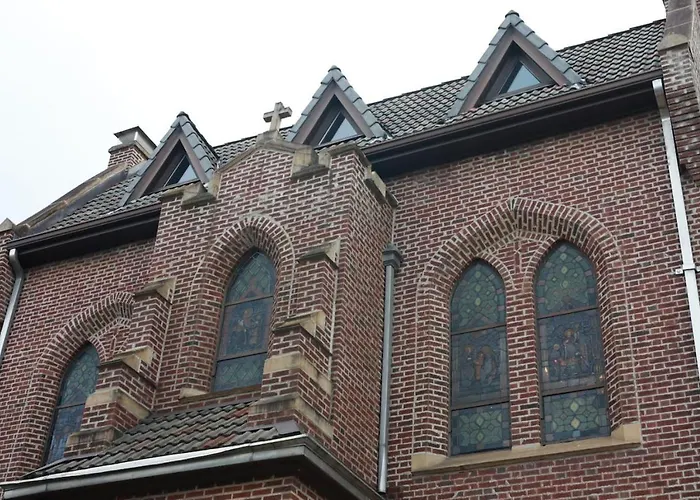 Chateau Connellsville Serenity Terrace Suite