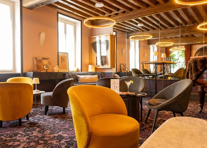 Le Central Boutique Hotel