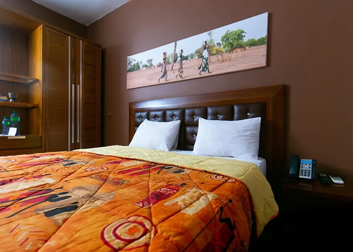 Wakola Hotel Cheikh Anta Diop