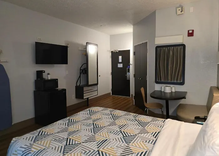 Motel 6-Biloxi, Ms - Beach