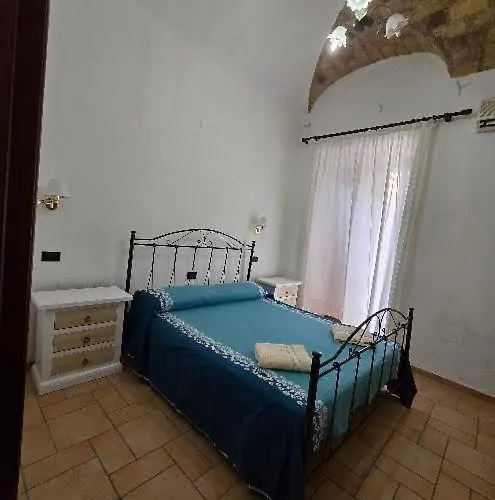 Rooms&B&B