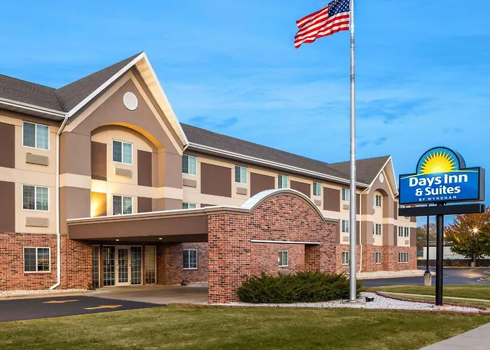 Days Inn & Suites By Wyndham Green Bay Wi