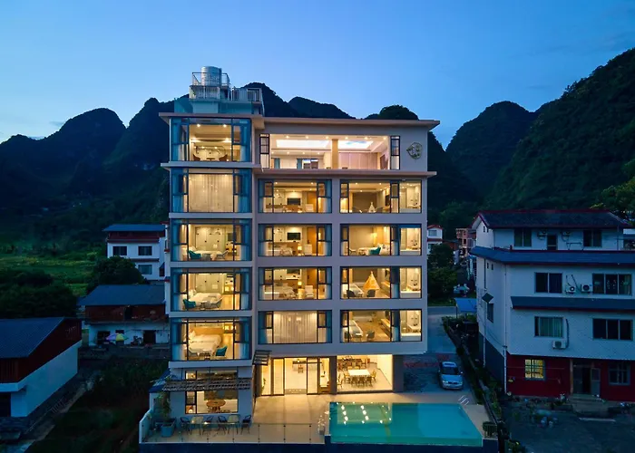 Yangshuo Lakeside Inn