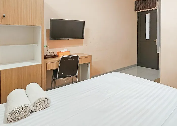 Urbanview Mj House Syariah Bandung