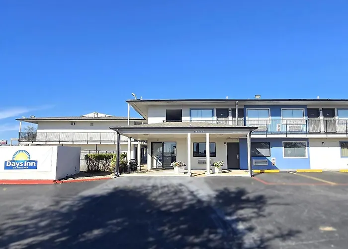 Days Inn By Wyndham Wichita Falls