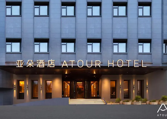 Atour Hotel Ningbo Railway Station Tianyige Moon Lake