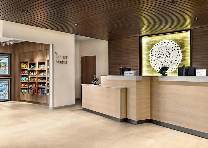 Fairfield By Marriott Inn & Suites Bethlehem Lehigh