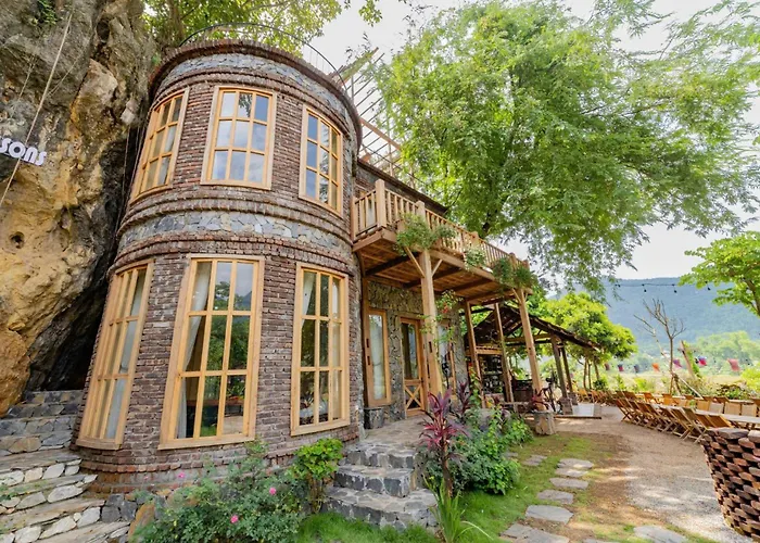 Mai Chau 4 Seasons Hotel&Resort