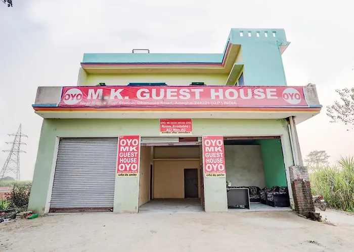 Hotel O M K Guest House