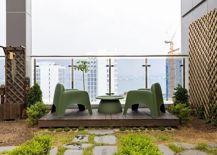 Grand Bleu Hotel&Residence