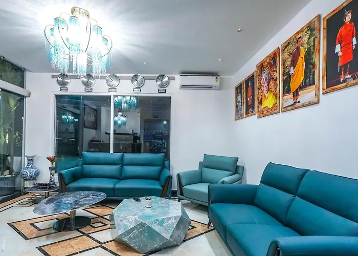 Dey Ngyam Boutique