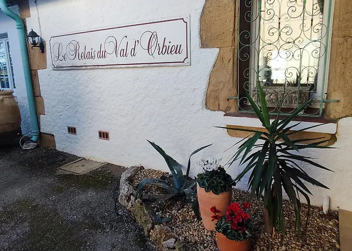Hotel Et Appart'Hotel Le Relais Du Val D'Orbieu