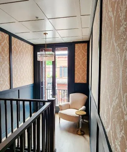 Speakeasy King Suite