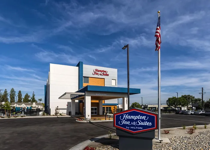 Hampton Inn&Suites Bakersfield Central