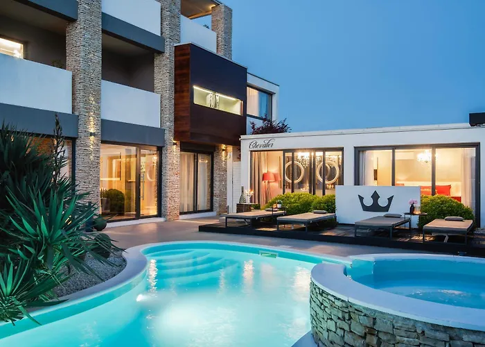 Chevalier Lifestyle Boutique Hotel Adults Only&Open-Minded Couples