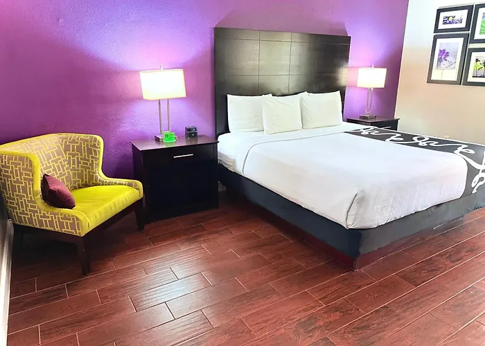 La Quinta By Wyndham Orlando Universal Area - Free Shuttle To Universal